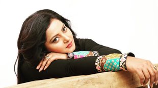 Anjana Singh Speaks On Nidhi Jha-Yash kumar