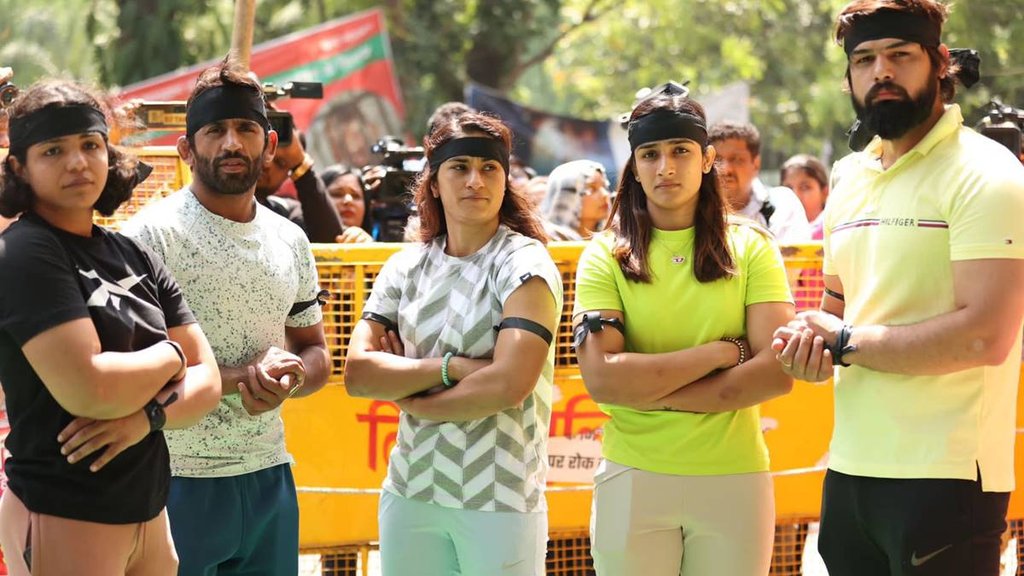 Wrestlers Protest | Vinesh Phogat | Sakshi Malik | Bajrang Punia | CP | Sports Minister | Anurag Thakur | Jantar Mantar | Connaught Place |