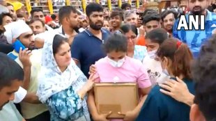 Wrestlers protest| Vinesh Phogat| Sakshi Malik| Naresh Tikait| Bajrang Punia