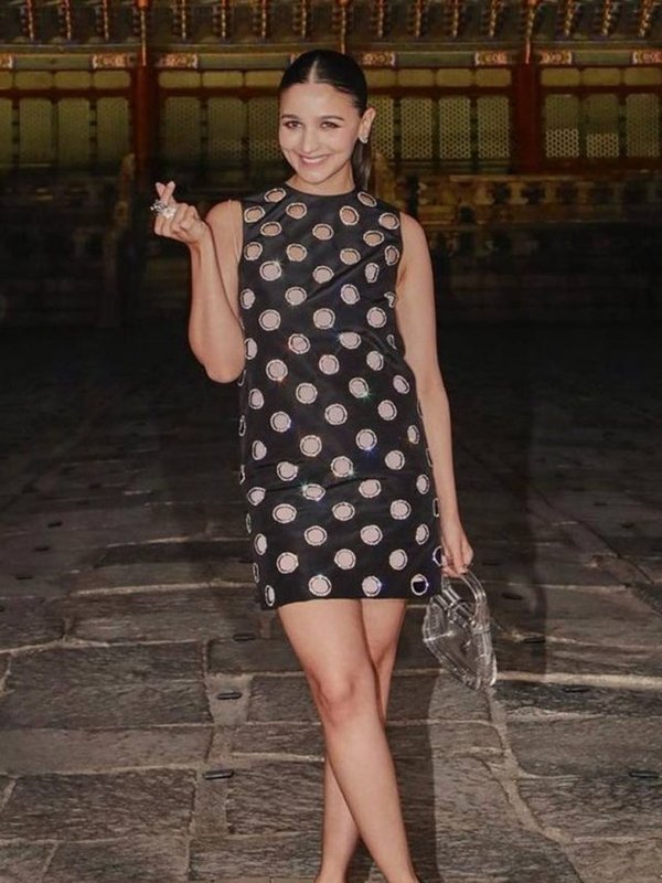 ALIA BHATT AND OTHERS ACTRESS WHO ARE FASHION DESIGNER