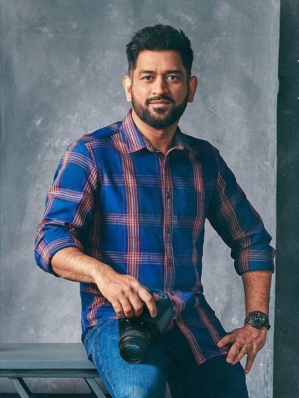 DHONI