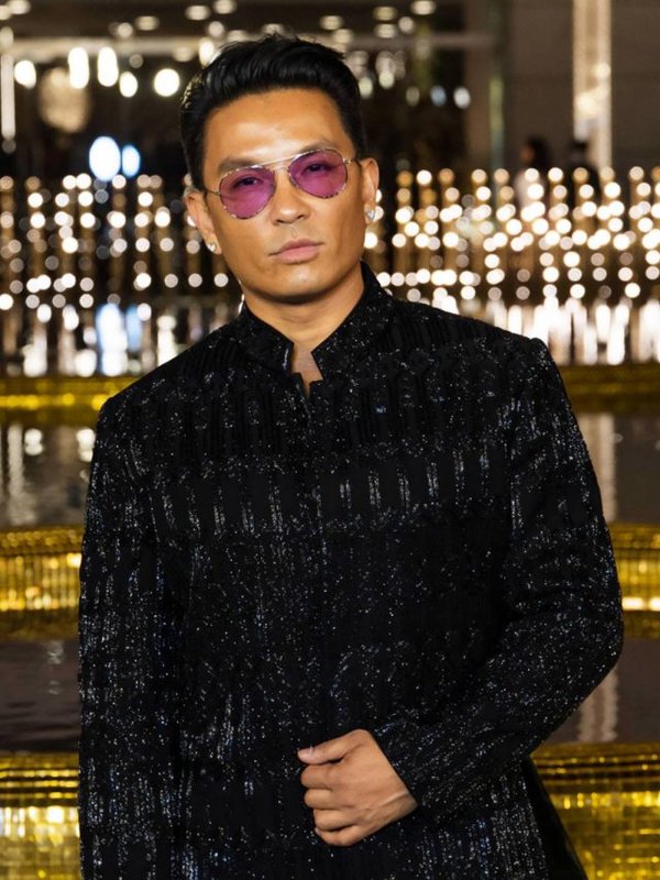 Isha Ambani Prabal Gurung 9