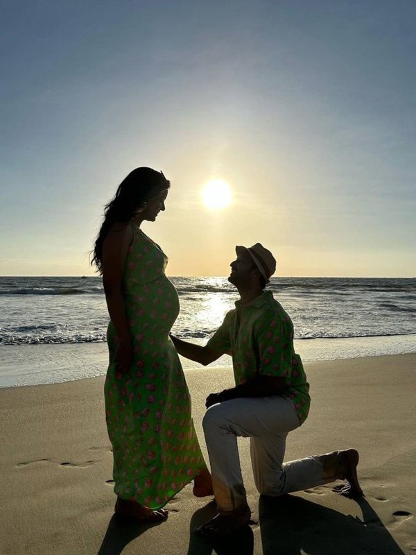 Ishita Dutta Pregnant 4