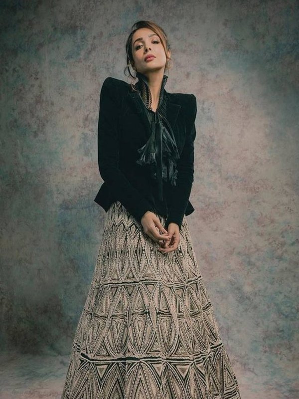 MALAIKA ARORA IN INDO-WESTERN LOOK