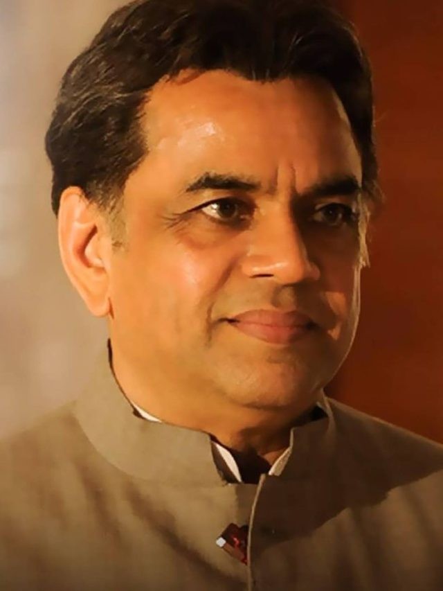परेश रावल के ये हैं 6 आइकॉनिंक किरदार जिन्हें फैंस आज भी करते हैं याद