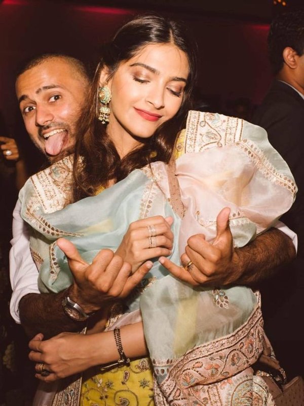 Sonam Kapoor Anniversary 8