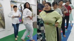 बेलन से एक्सरसाइज करती महिलाओं का वीडियो वायरल, लोग कर रहे ऐसे मजेदार कमेंट्स