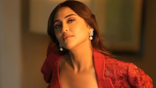 Krystle D'Souza looks gorgeous in red outfit at IIFA 2023