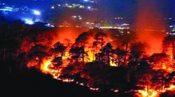 Jansatta Editorial: अनधिकृत कालोनियों में आग पर काबू पाना किसी चुनौती से कम नहीं