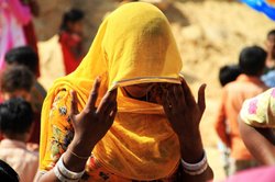 शादी के तुरंत बाद जेल चला गया था पति, पत्नी ने कहा- बच्चे पैदा करना चाहती हूं, मेरे पति को रिहाई दे दो