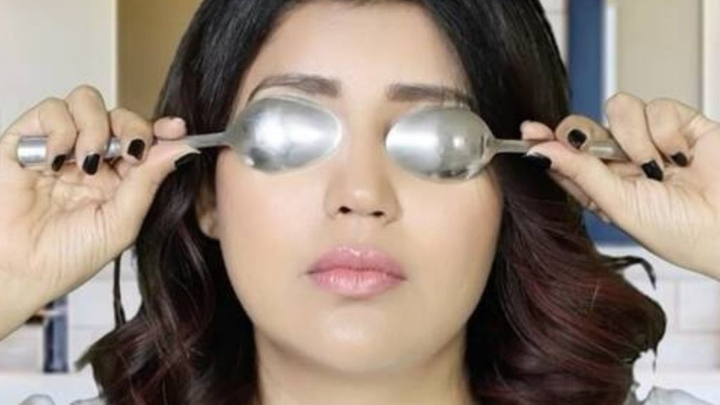 Cold spoon therapy, Natural remedies for eye bags, De-puff eyes, Minimizing eye bags, Caffeine eye cream, Vitamin C eye serum,