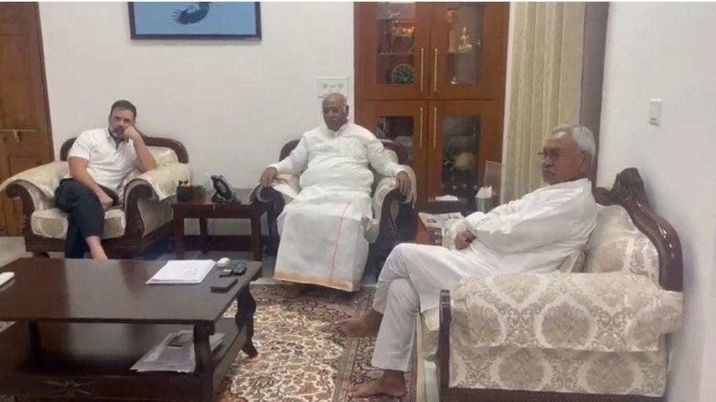 nitish kumar | mallikarjun kharge|