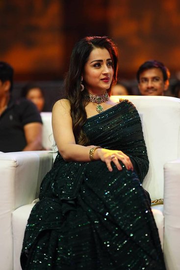 trisha krishnan celebrating 40th birthday