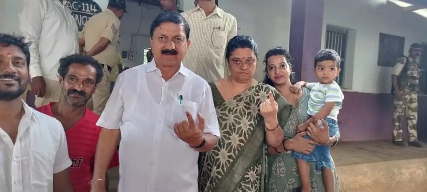 karnataka voting news