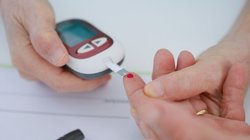 Diabetes Test: हर वक्त रहती है थकान, बढ़ने लगा है वजन, कहीं ये डायबिटीज तो नहीं? इन 5 आसान टेस्ट से करें पता