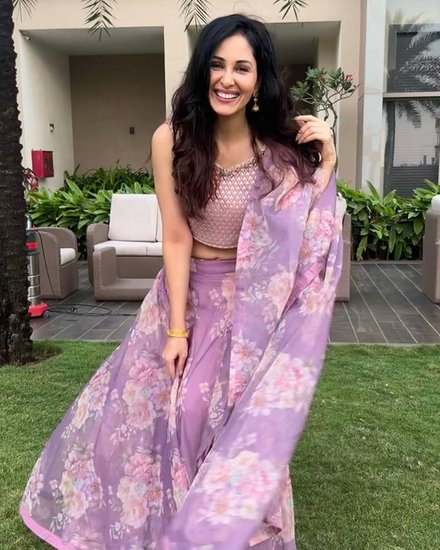 pooja chopra dealing with hardships