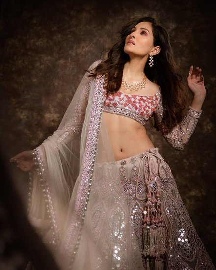  pooja chopra hardships