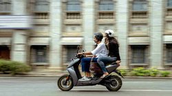 Ather Energy ने जारी किया 60 महीने का फाइनेंस प्लान, जानें इलेक्ट्रिक स्कूटर खरीदना हो गया कितना आसान