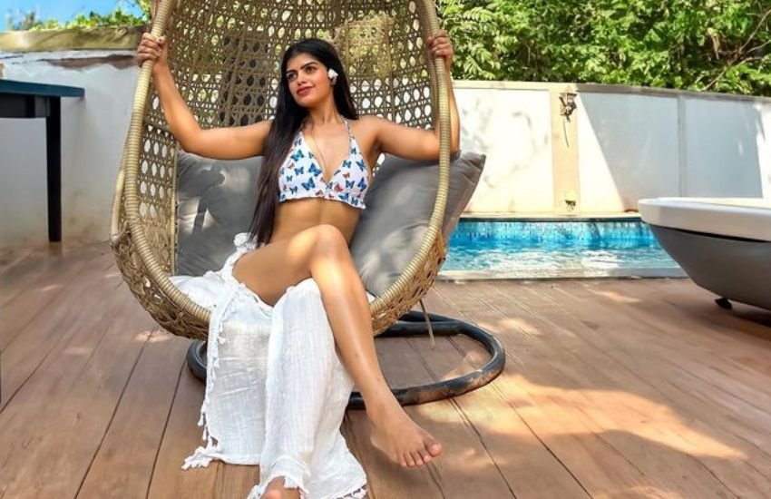 Bhojpuri Actress Prachi Singh Sizzling pics