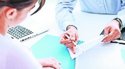 रोजगार की दुनिया में बायोडाटा करता है नियोक्‍ता के बीच सेतु का काम