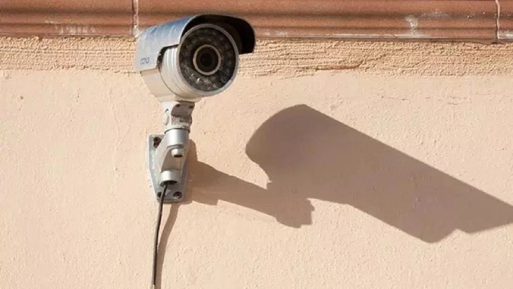 CAMERA