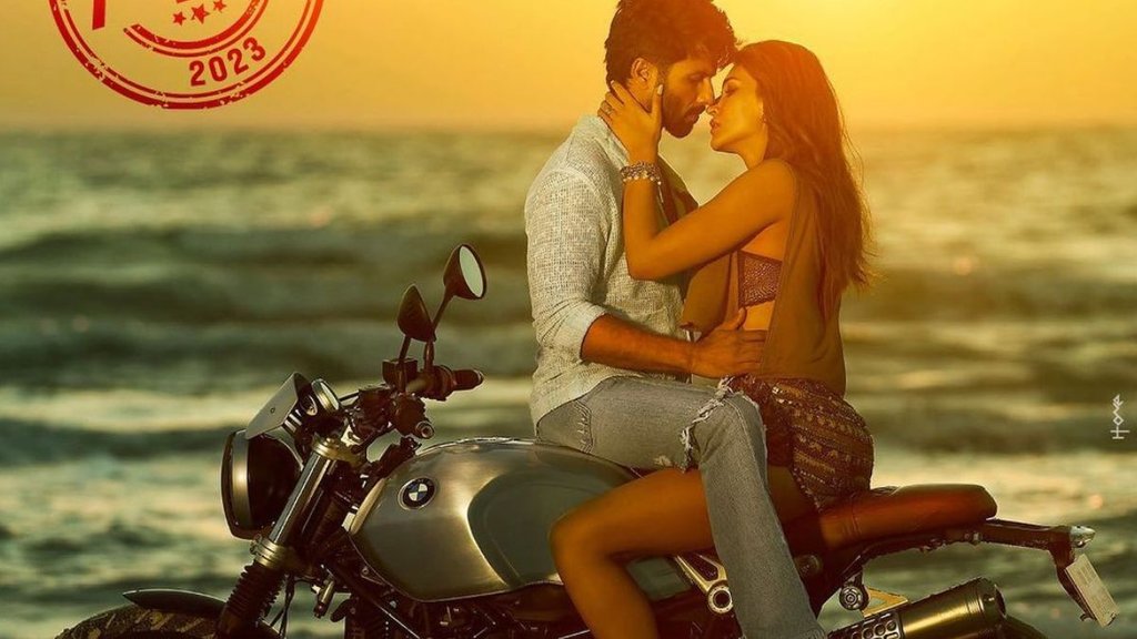 Kriti Sanon Trolls for Romantic With Shahid Kapoor