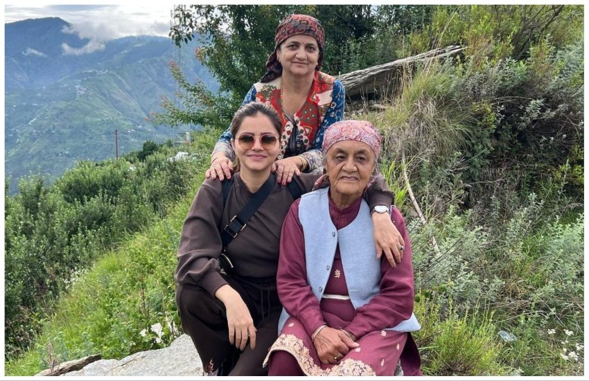 Rubina Dilaik with grand mother and mother