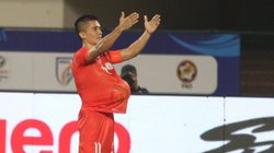 Intercontinental Cup: सुनील छेत्री के गोल से फाइनल में भारत, LIVE मैच में फैंस को दी गुडन्यूज; देखें प्यारा VIDEO
