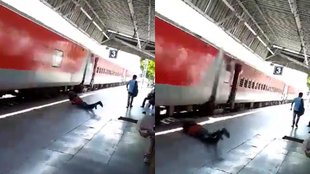 Shahjahanpur II INdian Railways II Viral Video
