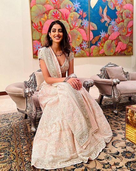 Navya Naveli 5