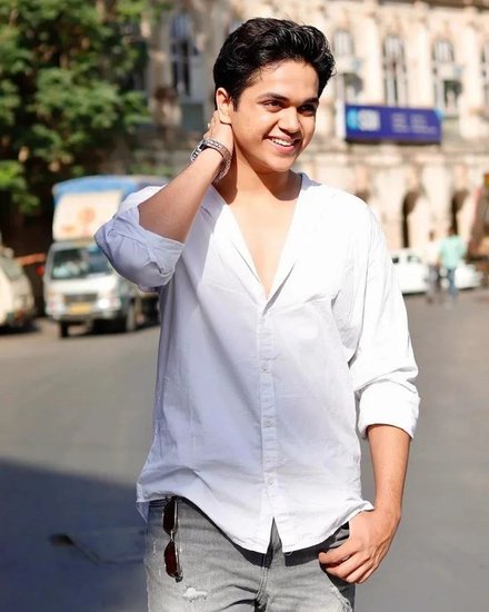 Know who is Vishesh Bansal