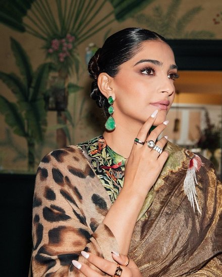 Sonam Kapoor 5