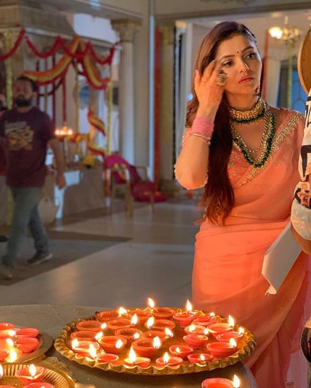 बात करें रुबीना के वर्कफ्रंट की तो उन्होंने शो ‘शक्ति अस्तित्व के एहसास’ से घर-घर पहचान बनाई। वह बैक टू बैक कई रियलिटी शोज में नजर आ चुकी हैं। (Source: @ashukla09/instagram)