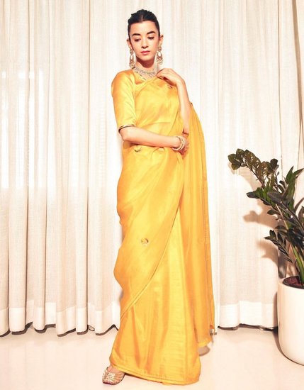 Hrithik Roshan Saba Azad love story