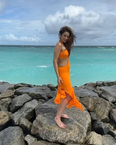 Rakul Preet bikni look