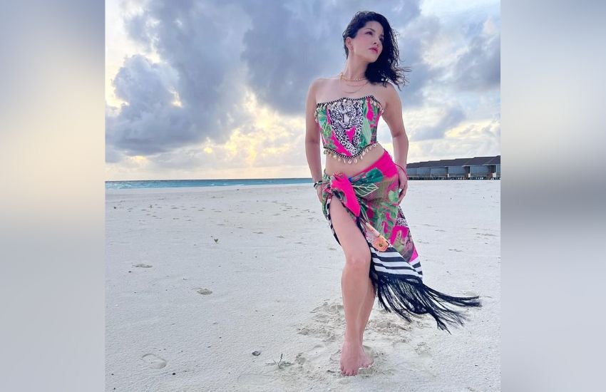 Sunny Leone Latest Sizzling Photos