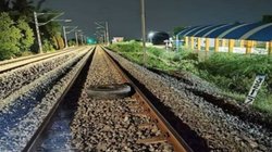 Tamil Nadu: तिरुचिरापल्ली में पटरियों पर रखे लॉरी के टायर से ट्रेन की टक्कर, क्या बेपटरी करने की थी साजिश? जांच कर रही पुलिस