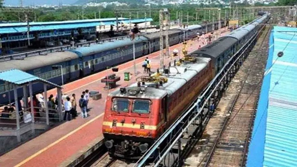 Sealdah-Ajmer Express | Fire in Ajmer-Sealdah | fire in Train