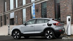 Volvo C40 Recharge: 14 जून को भारत में लॉन्च होगी वॉल्वो सी40 रिचार्ज, मार्केट में एंट्री से पहले जानें ड्राइविंग रेंज, फीचर्स और स्पेसिफिकेशन