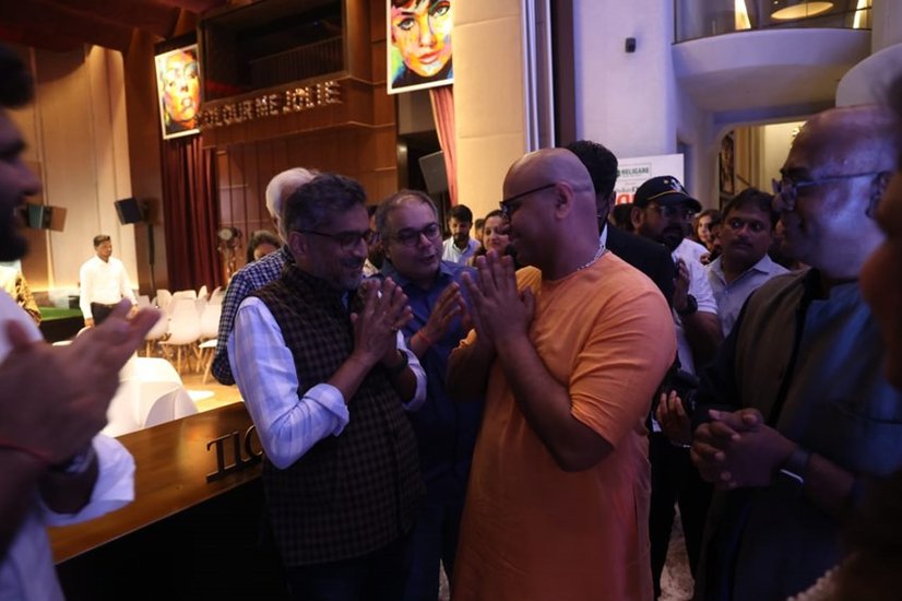 Gaur Gopal Das 15