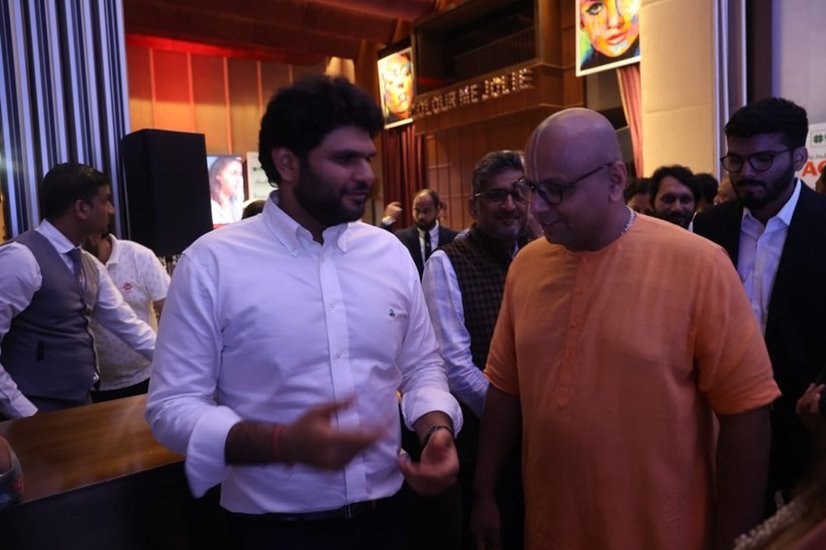 Gaur Gopal Das 16