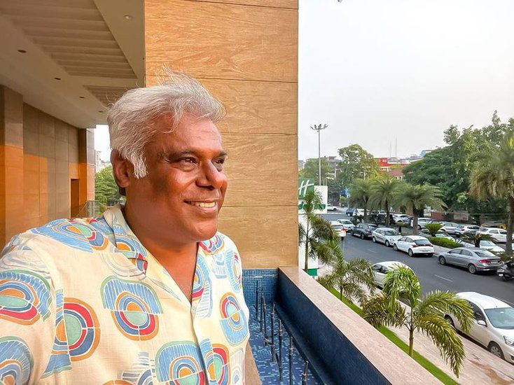  ashish vidyarthi first wife