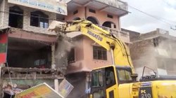 बलात्कार के बाद हत्या, लव जिहाद मामले में योगी सरकार का बड़ा एक्शन, आरोपी के घर पर चलाया बुलडोजर