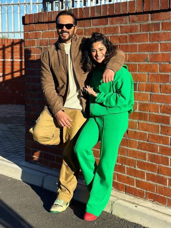 AISHWARYA SHARMA ROHIT SHETTY MASTI