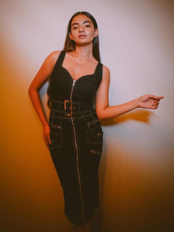 ANUSHKA SEN DENIM STYLE