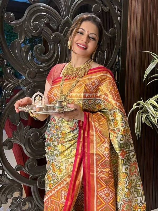 BHAGYASHREE - EKADASHI SHRINGAR