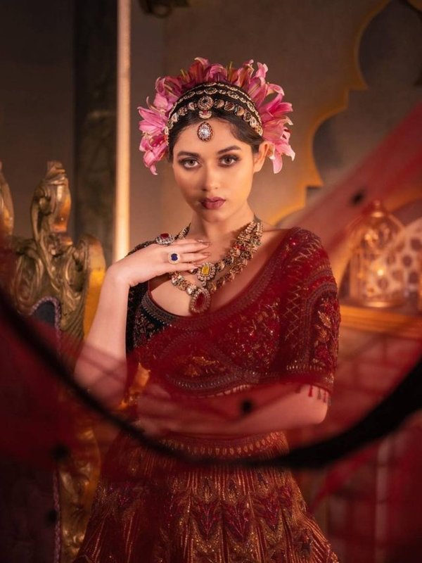 JANNAT ZUBAIR APSARA LOOK IN LEHENGA