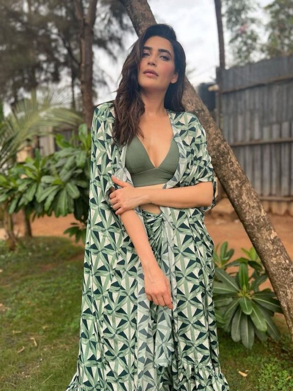 Karishma Tanna (5)