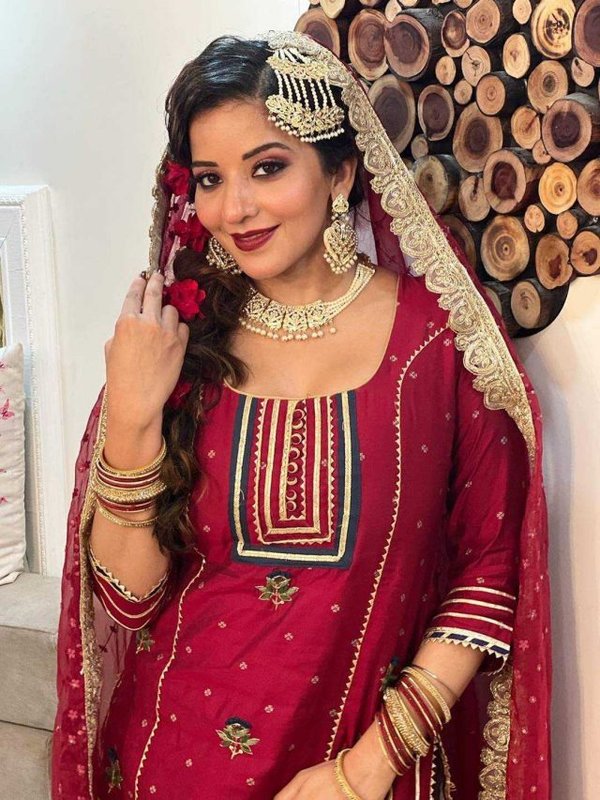 MONALISA IN ANARKALI LOOK SAID E