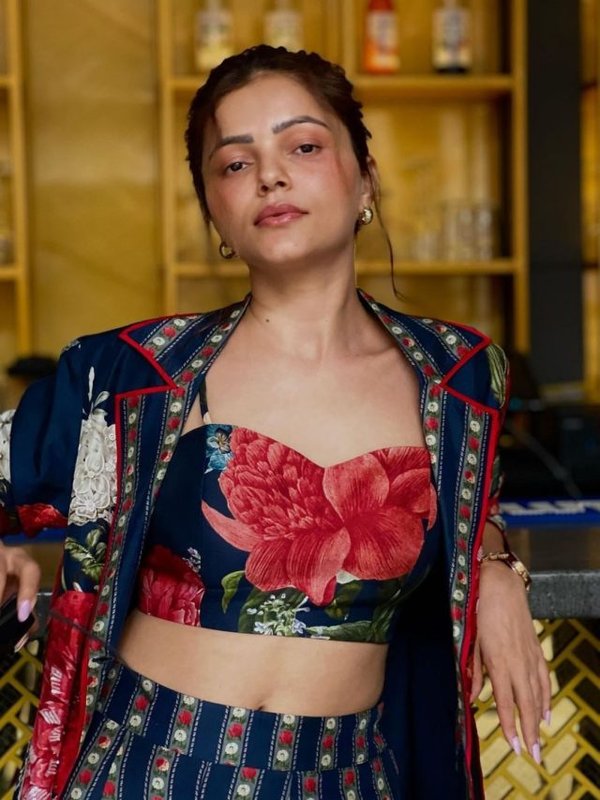 Rubina Dilaik car accident (7)